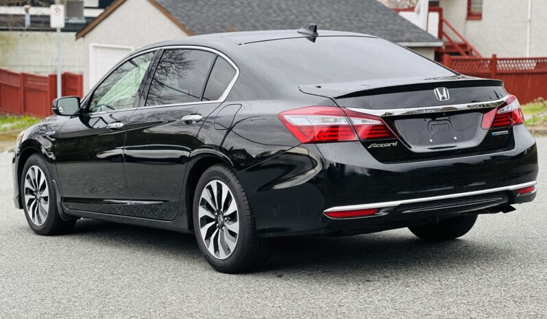 
								2017 Honda Accord Touring Hybrid full									