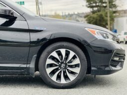 
										2017 Honda Accord Touring Hybrid full									