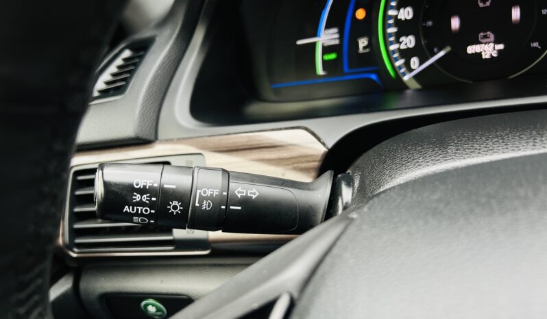 
								2017 Honda Accord Touring Hybrid full									