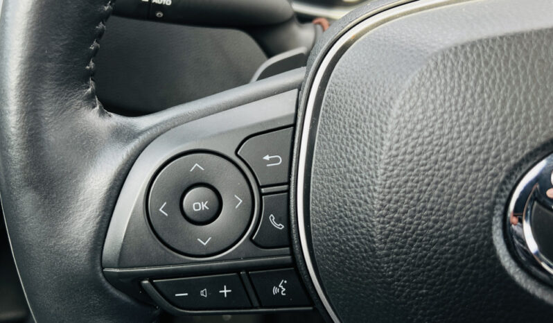 
								TOYOTA COROLLA 2021 XSE full									