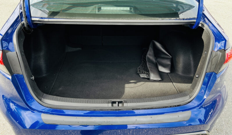 
								TOYOTA COROLLA 2021 XSE full									