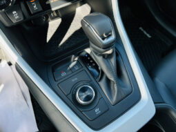 
										2024 Toyota RAV4 Hybrid XLE full									