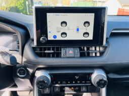 
										2024 Toyota RAV4 Hybrid XLE full									