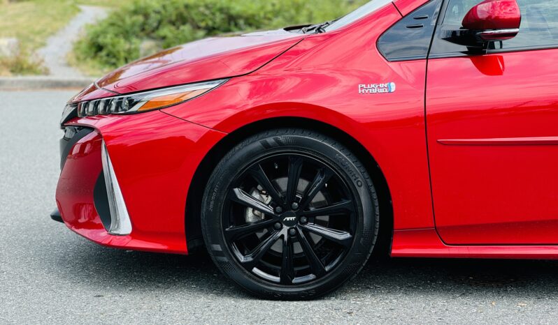 
								2020 Toyota Prius Prime full									