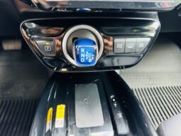 
										2020 Toyota Prius Prime full									