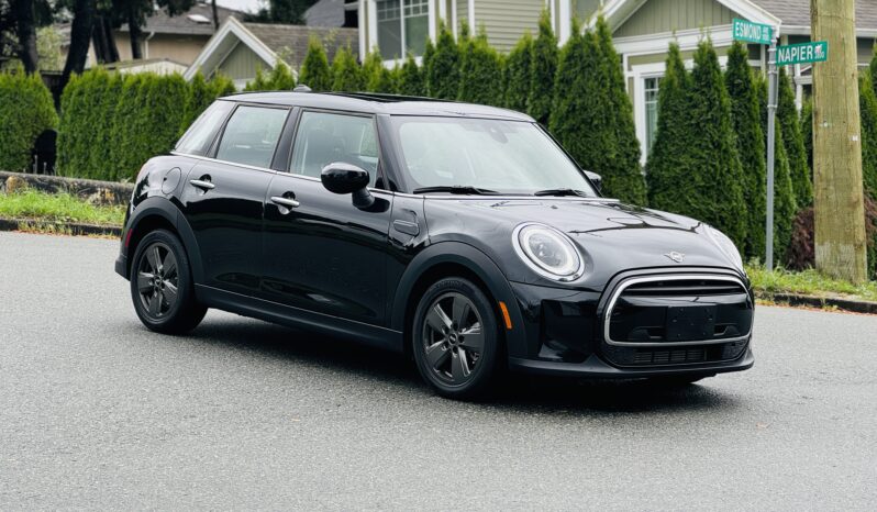 
								Mini Cooper 2023 full									