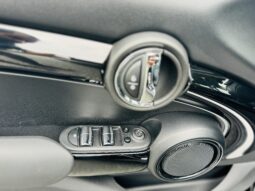 
										Mini Cooper 2023 full									